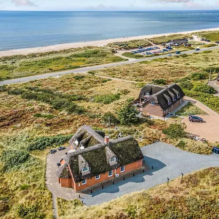 Gorgeous In With House Sea View Holiday home *