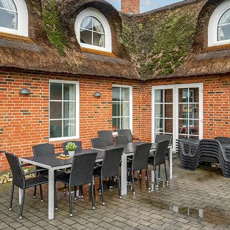 Gorgeous In With House Sea View
